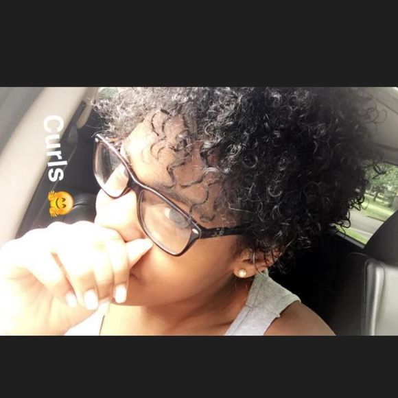 Meet your Posher, Brittany - Picture 1 of 1